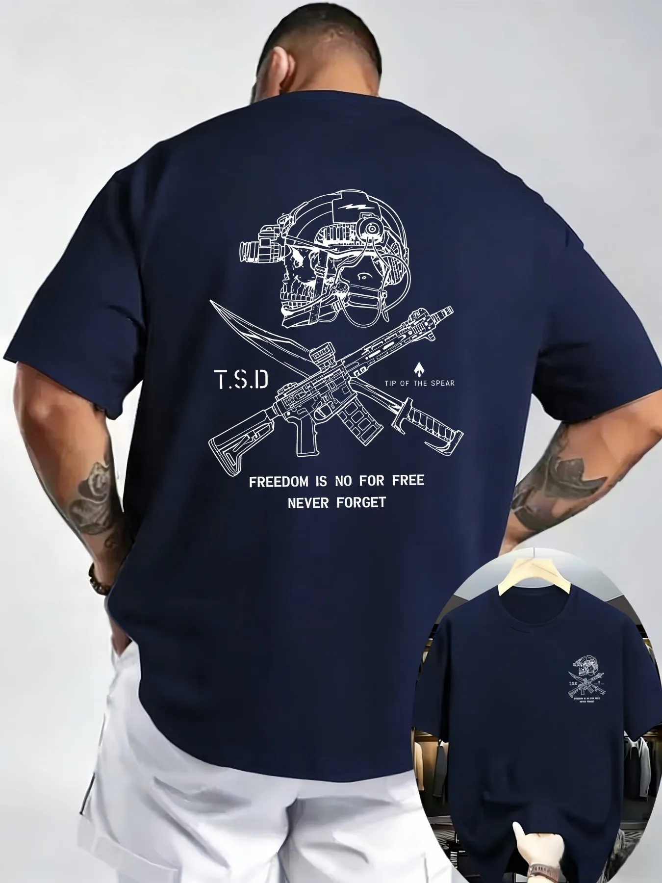 Skull Helmet and Firearm Print Men's Short-Sleeve T-Shirt Suitable for Casual and Commuting Wear