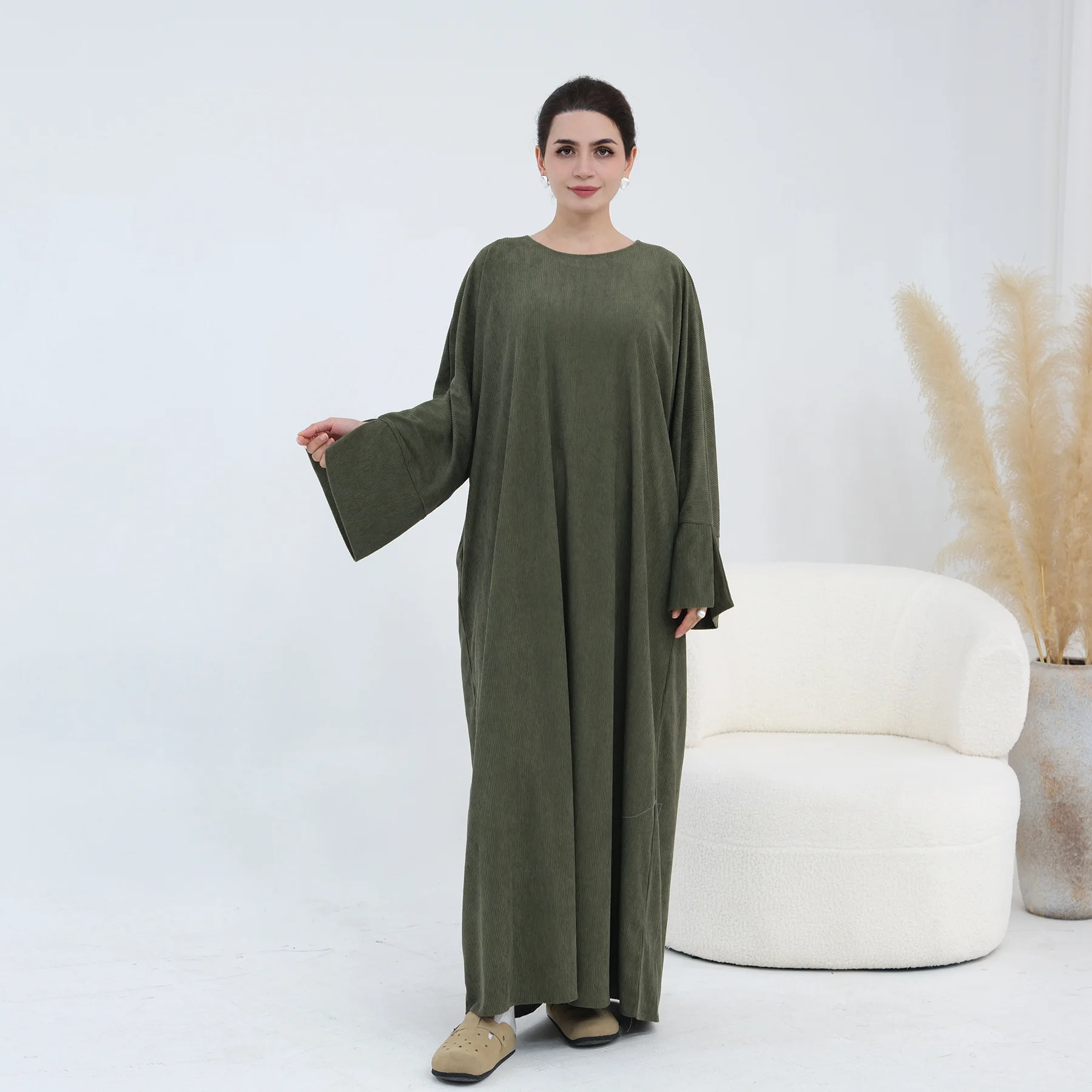 

Corduroy Ramadan Dubai Abaya Dress Luxury 2026 Arabic Muslim Women Modest Clothing Islam Party Coat Kaftan Fashion Turkey Robes