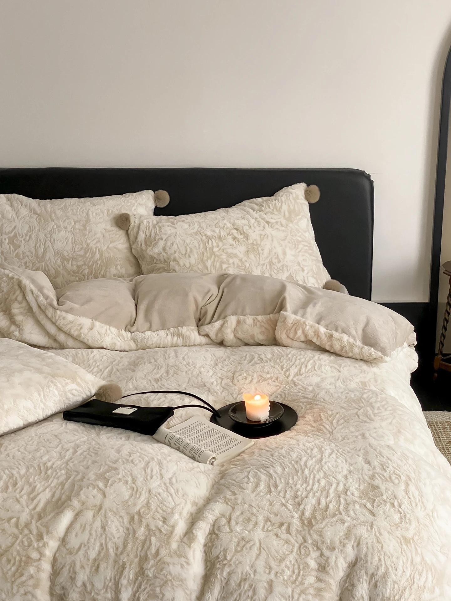 Retro Luxury Carved Rabbit Fur Milk Velvet Four-Piece Bedding Set Warm Thick Bedding Cover Duvet Cover Bedding Sheets