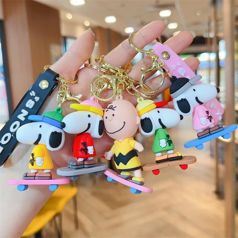 

Kawaii Cartoon Snoopy Doll Keychain Couple School Bag Pendant Accessories Car Keychain Hanging Ornament Children Gift