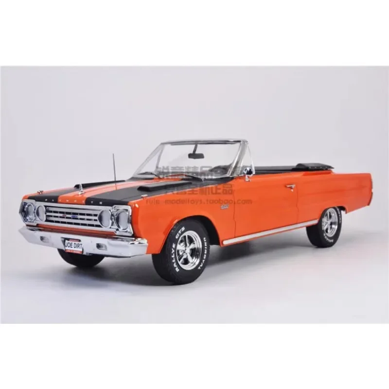 1:18 1967 Plymouth Belvedere GTX Conver alloy car model, children's collection of decorative toys, for children's holiday gifts.