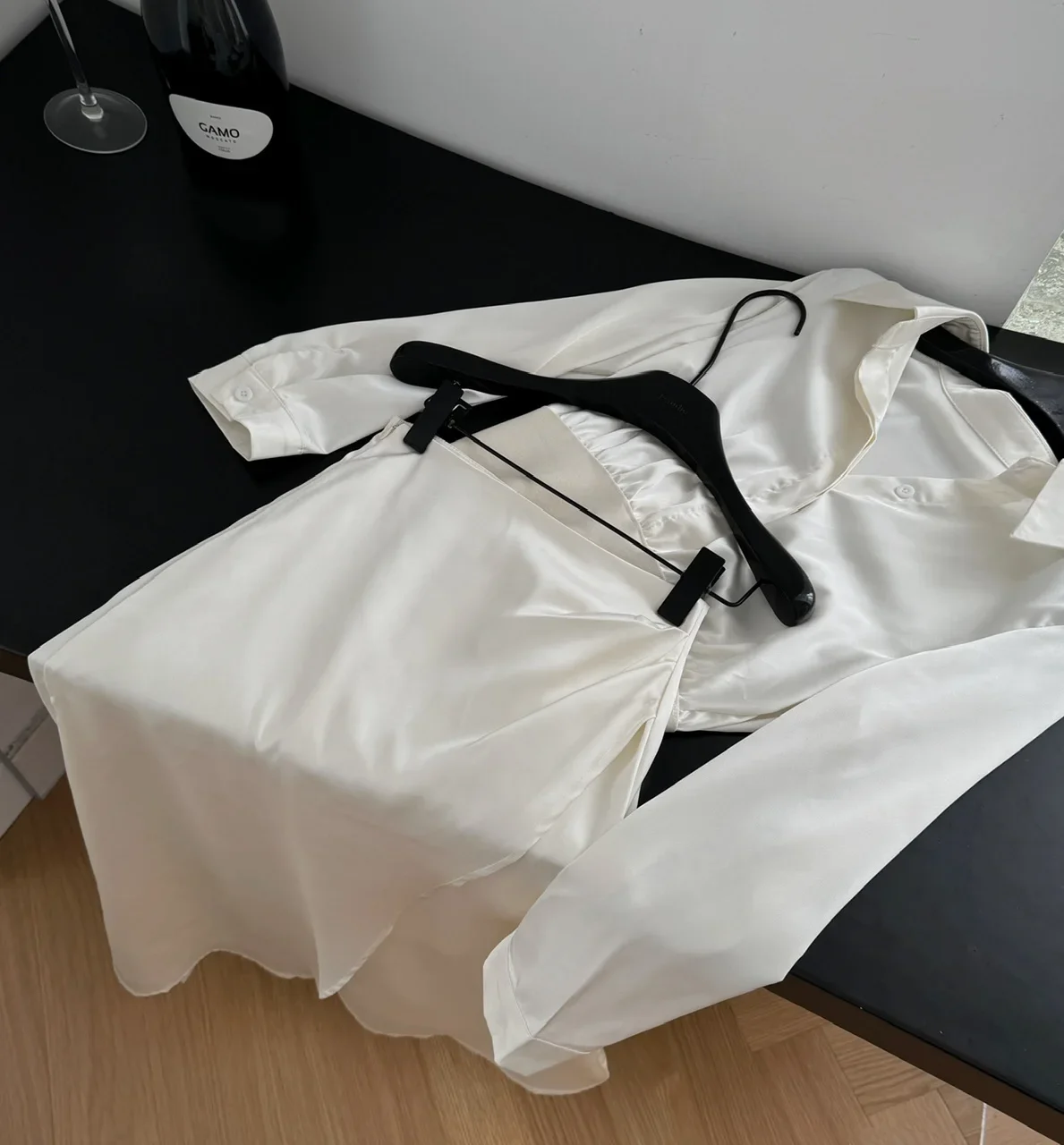 

2024 New Autumn Elegant Style Temperament and High-end Shirt Suit with Elastic Waist and Slimming + Fishtail Skirt for Women