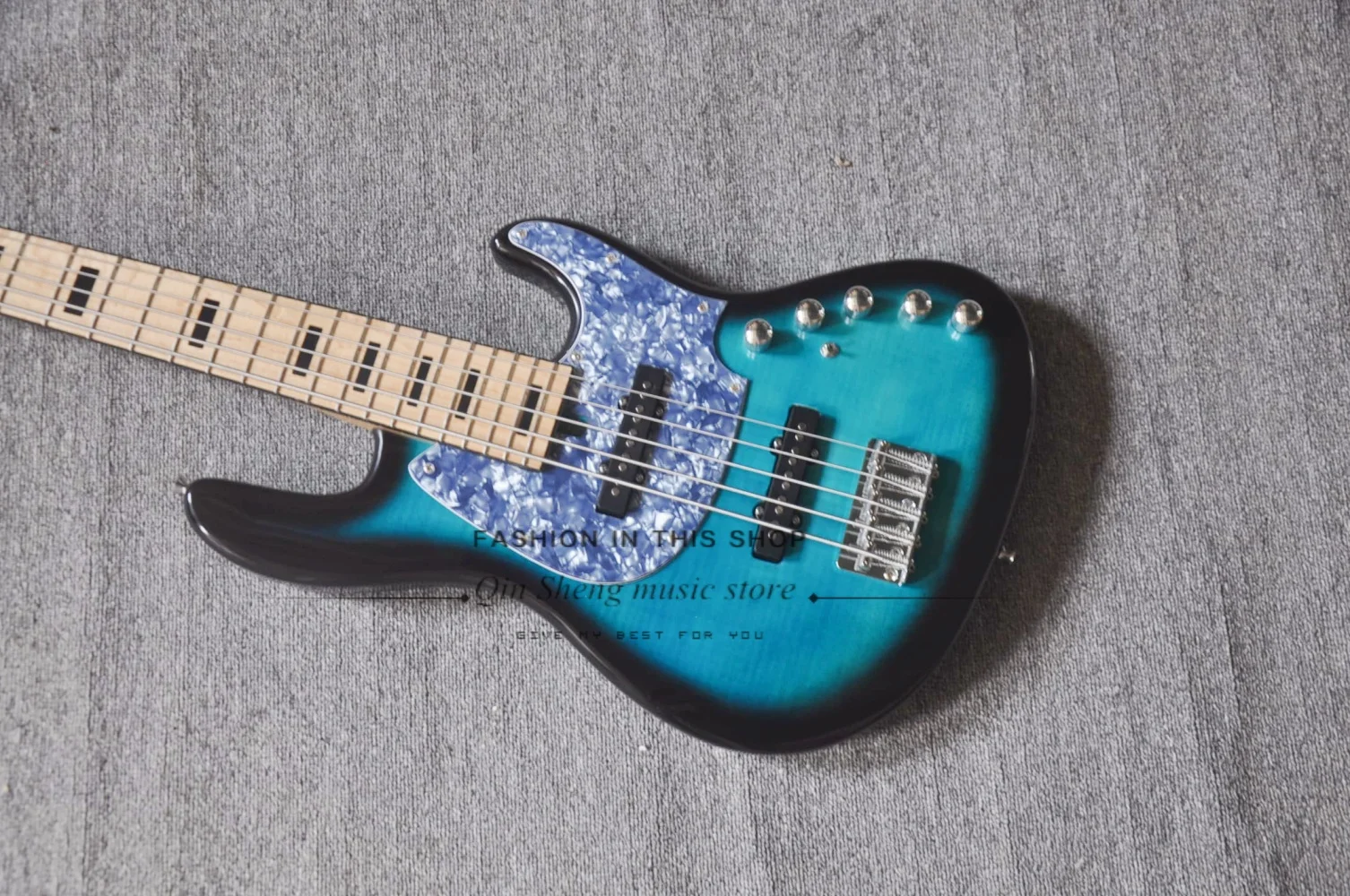 5 strings blue guitar, flamed maple top, solid wood body, maple fretboard, blue pearl pickguard, chrome tuners, customizable