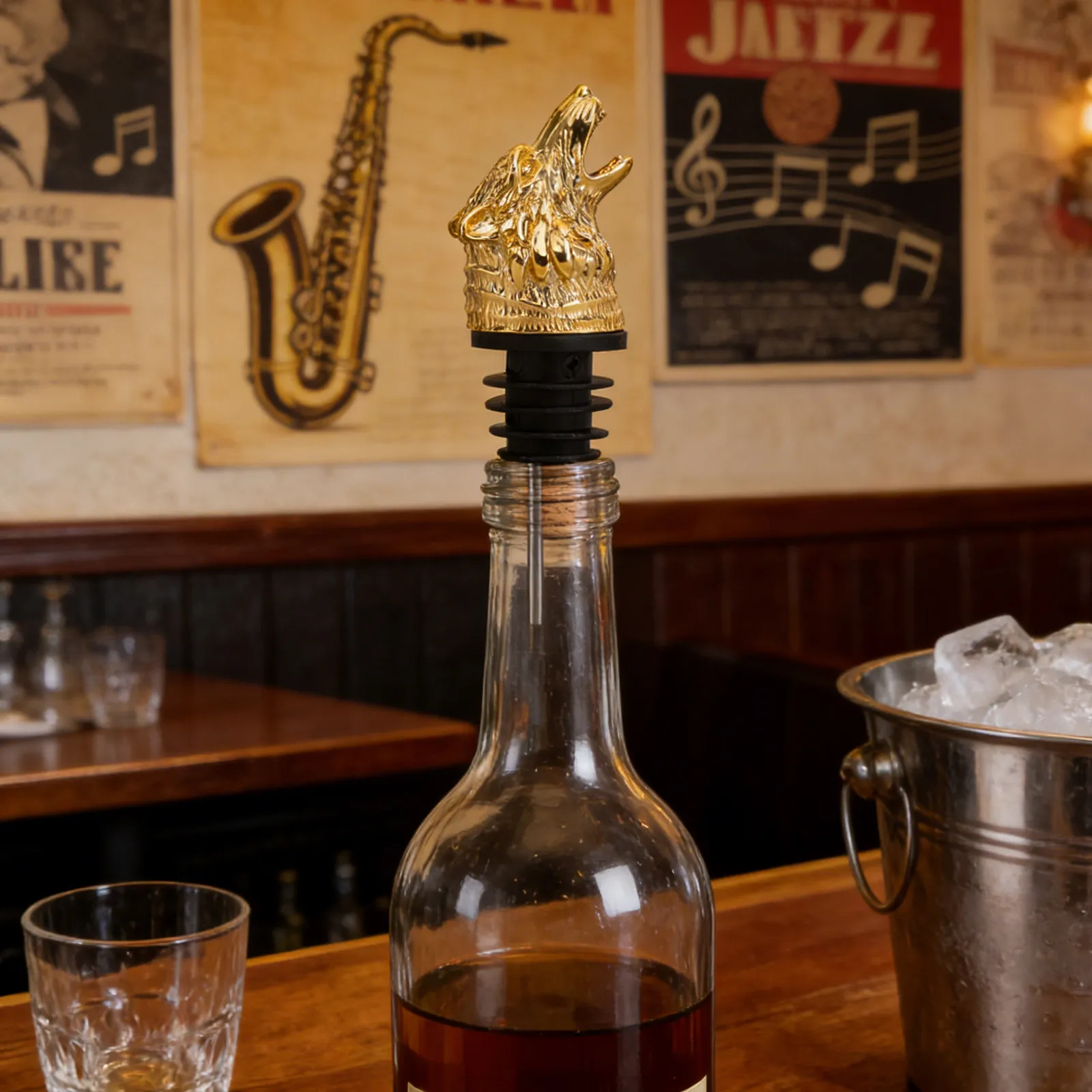Glass Wine Decanter Home Bar Liquor Halloween Christmas New Year Bottle Pourer Spout Bottle Spout Pourer Wine Aerator Wolf