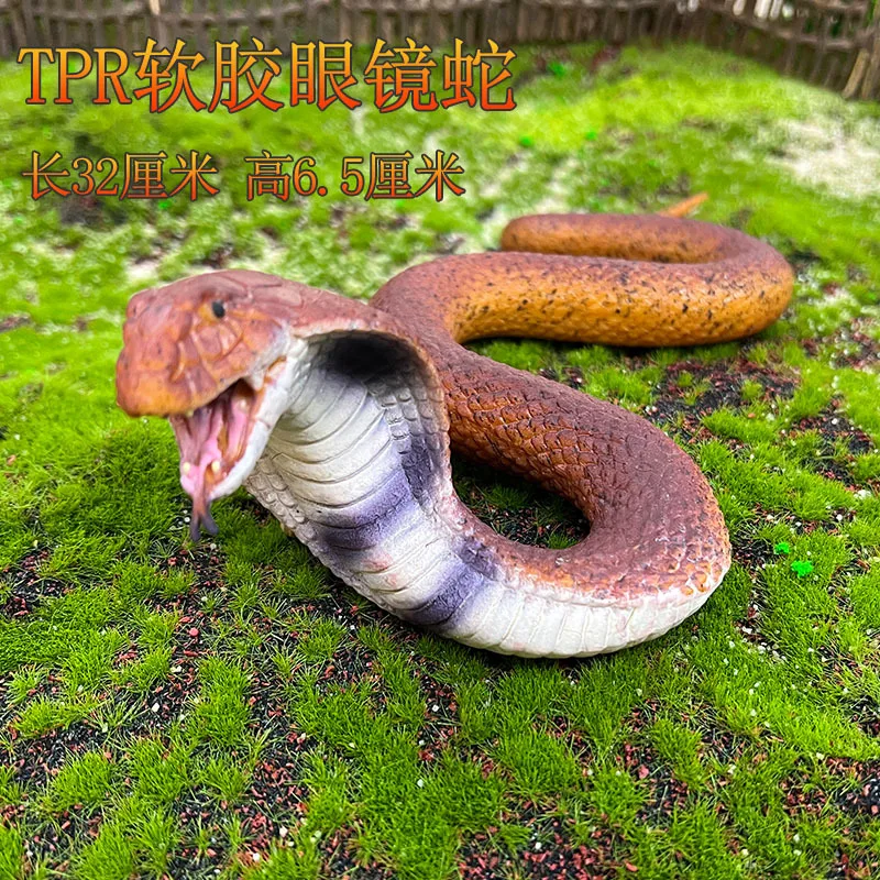 

Simulated soft rubber snake, golden python, cobra, silver ring snake animal models, Halloween prank toys