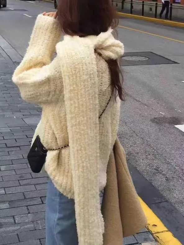 Autunno Inverno Morbido e accogliente V-Ne Maglione lavorato a maglia allentato Capispalla Design Sense Set in due pezzi Sciarpa inclusa Top confortevole