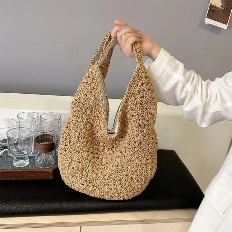

Trendy Diaper Bag: Women's Simple Luxury Leather Handbag, High-End Vintage Messenger With Paris Style Letter Logo