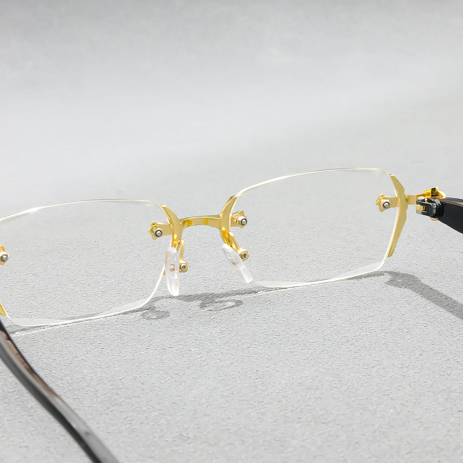 Retro Lesebrille für Männer Frauen randloses Design Männer presbyopische Brille blaues Licht blockiert – Detail 5