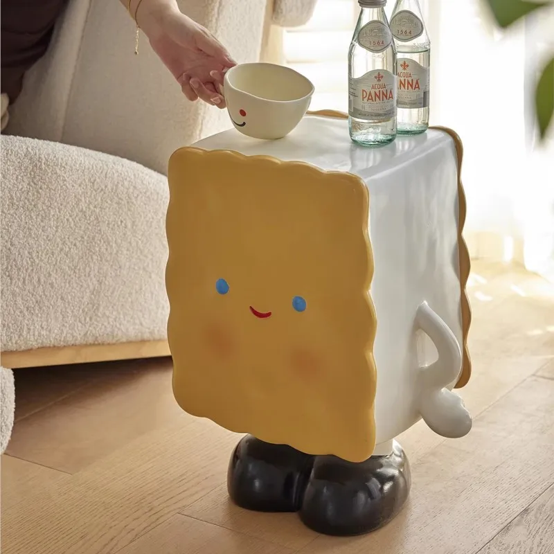 MOMO Biscuit Side Table Shoe Changing Stool Cartoon Shape Resin Ornaments Home Living Room Bedroom Decoration Small Stool