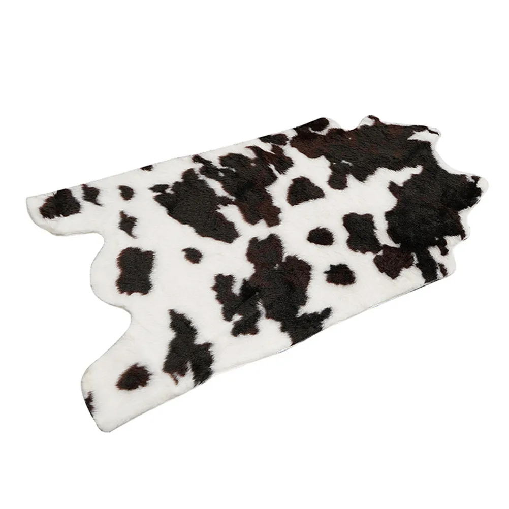 

1Pcs Cow Printed Floor Mat Anti-Skid Absorbent Doormat for Bathroom Bedroom Living Room Cartoon Design Decorative Ground Mat