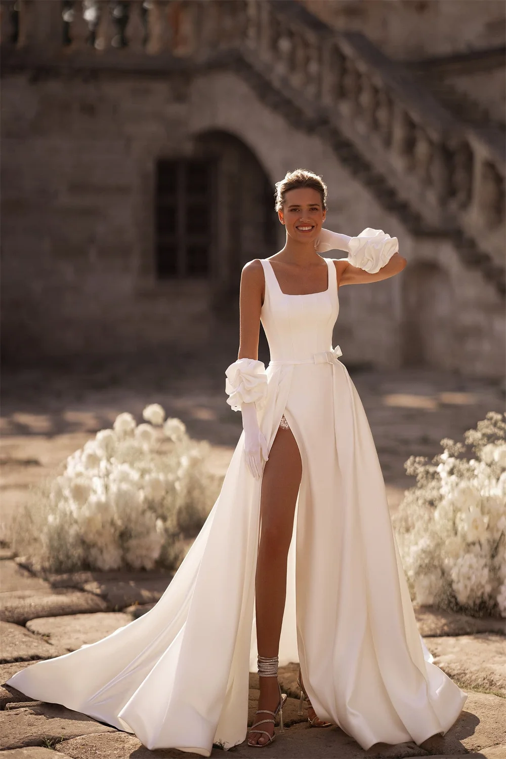 Tokyo Customized White Spaghetti Strap Wedding Dresses Sleeveless Elegant Court Train Bridal Gown Side High Split Wedding Gown