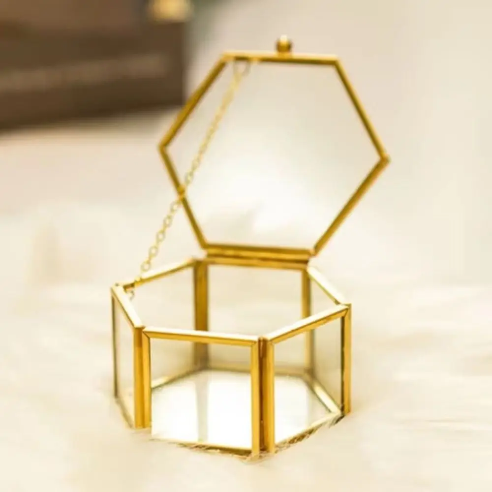

Organizer Gold Hexagonal Ring Box Hexagon Geometric Glass Jewelry Accessory Box Retro Luxurious Wedding Ring Box Wedding