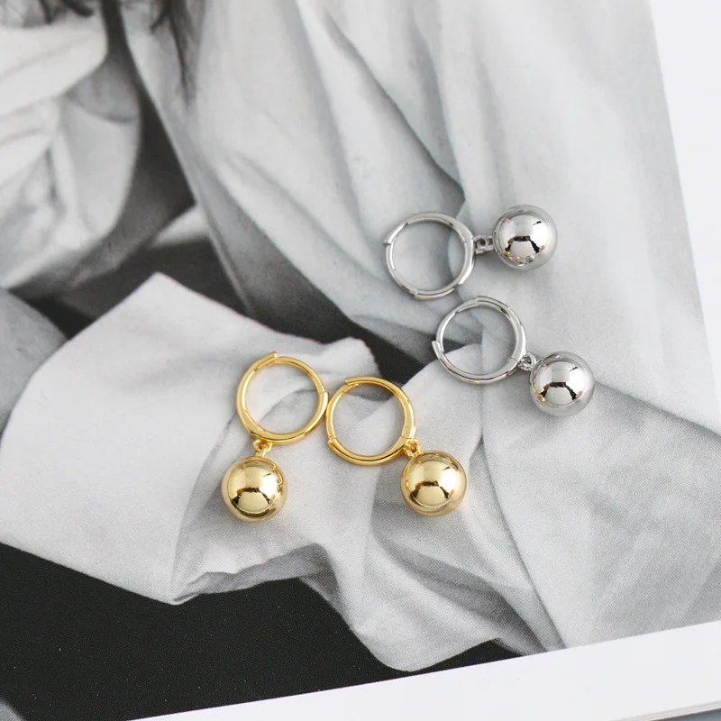 Fashion Retro Female French Metal Ball Earrings For Women Mini Huggies With Golden Round Pendant Female Simple Dangle Earring