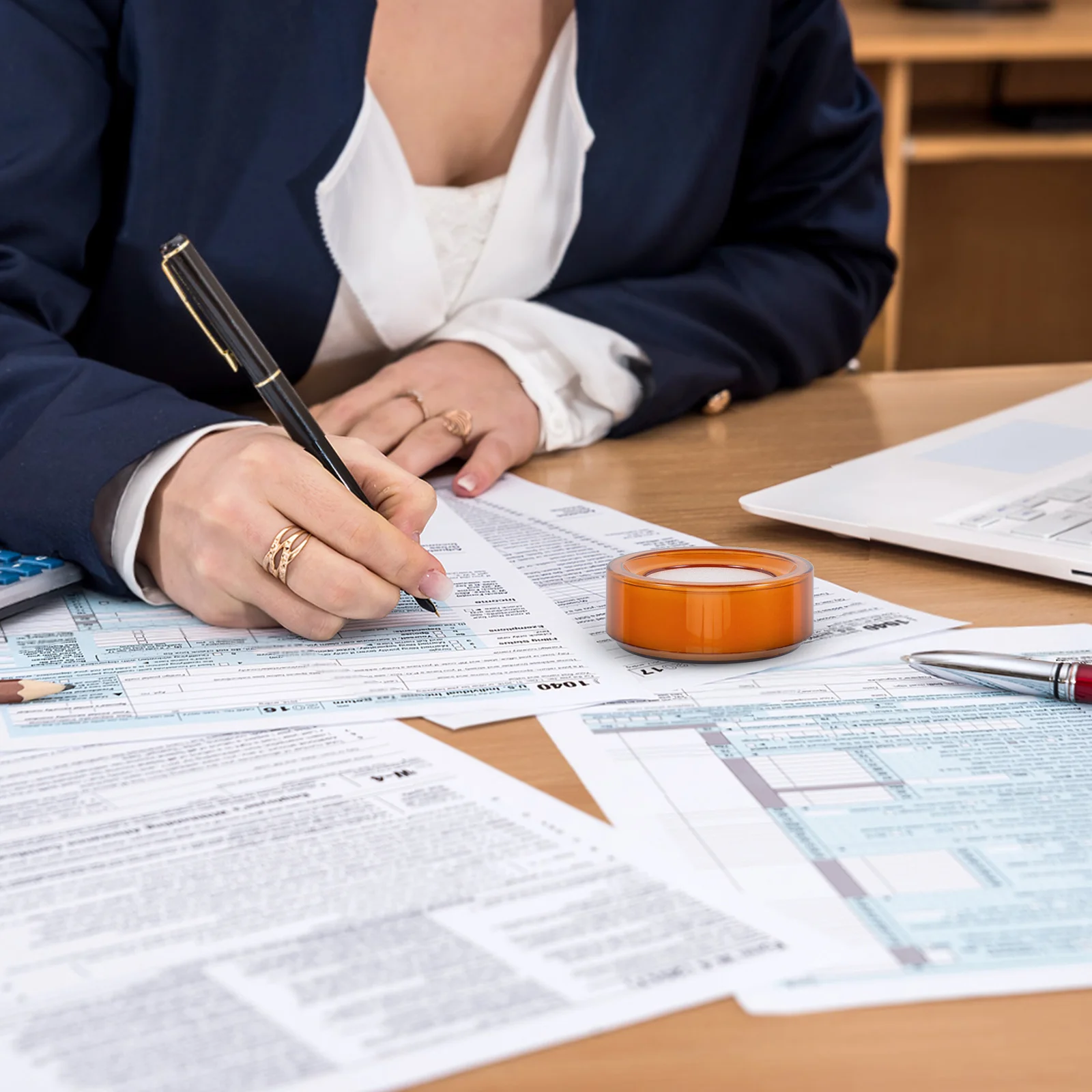 2 قطعة من البلاستيك جولة إصبع مرطب الإسفنج كوب لعد أوراق المال وثيقة التعامل مع سطح المكتب استخدام كفاءة العد النقدي