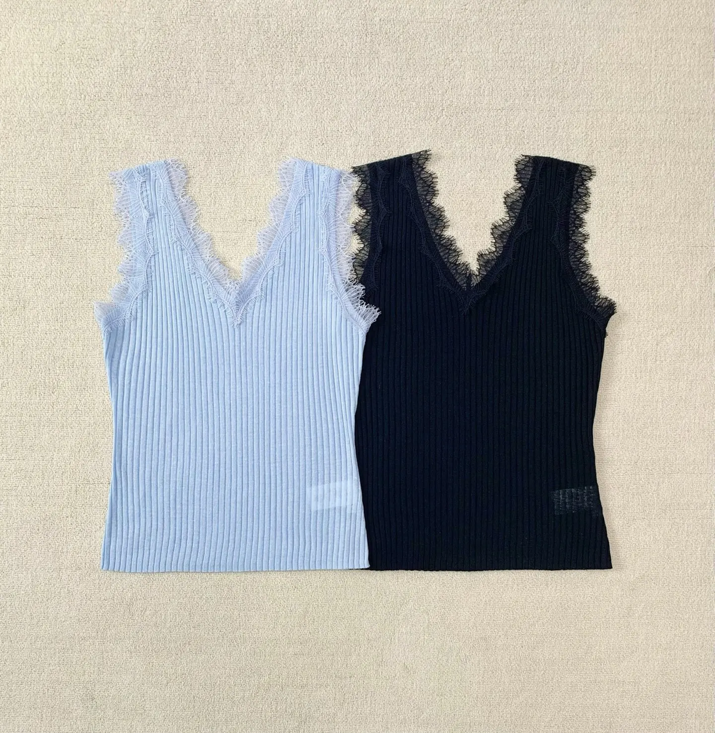 

Women'S Spring/Summer 2026 New Arrival: High-Stretch Ribbed Knit Tank Top With Lace Trim Splicing