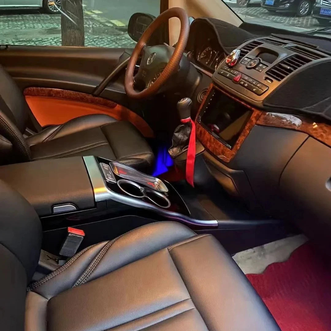 Für Vito V-Klasse Old Viano Upgrade mit kabelloser Aufladung Armlehne Aufbewahrung Kühlschrank Atmosphäre Licht Getränkehalter