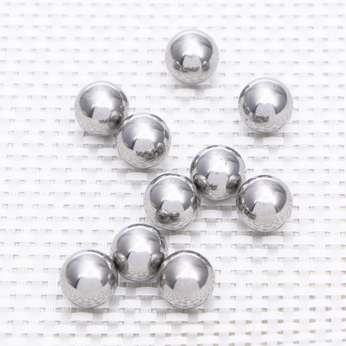 Sfere per cuscinetti da 10 pezzi Sfere in acciaio al carbonio Diametro 15 mm Sfera per cuscinetti Alta durezza Finitura a specchio Capacità di carico elevata