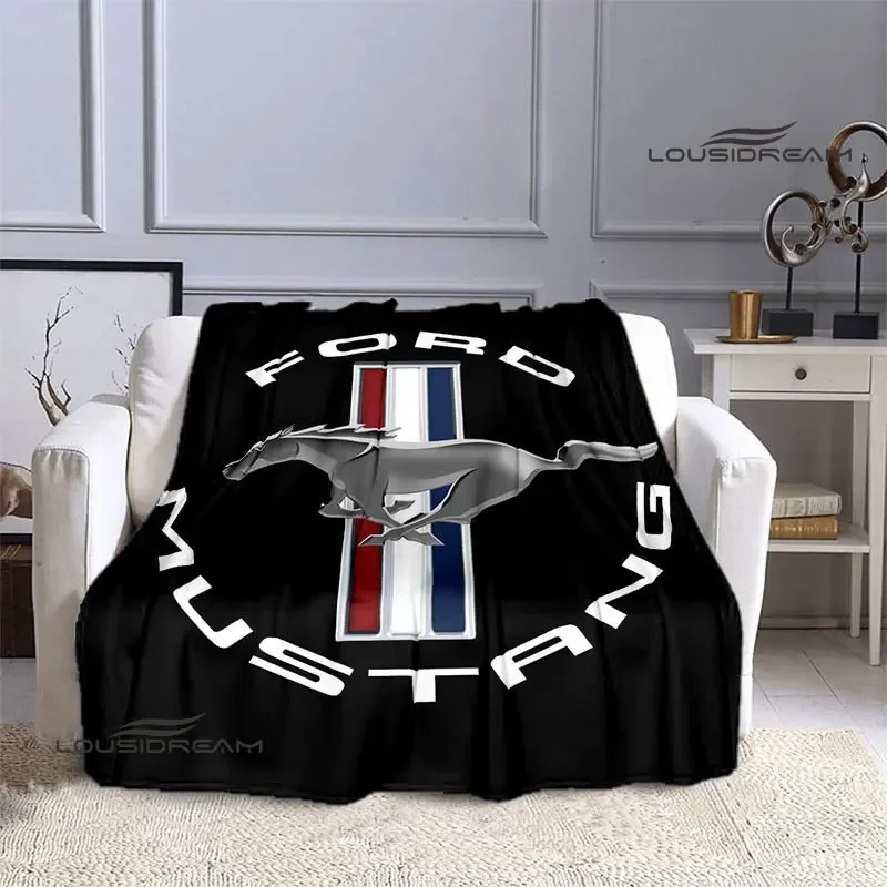 

Фланелевое одеяло с принтом логотипа Mustang для кровати или пикника – идеальный подарок на день рождения