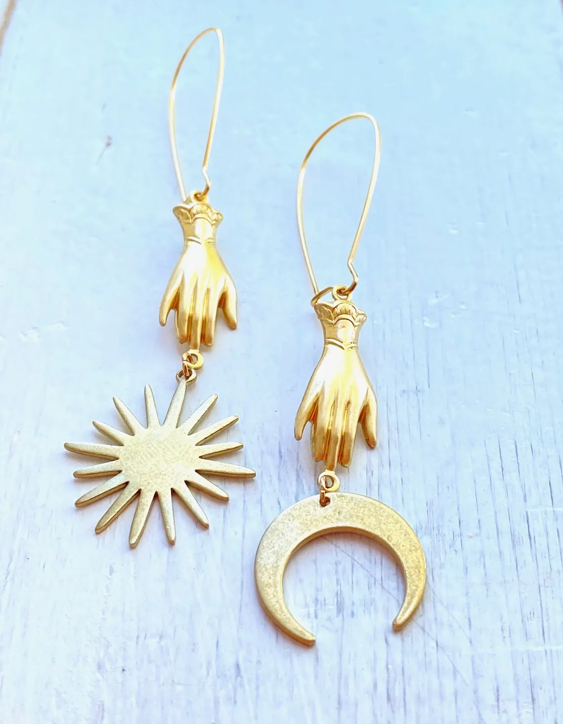 Hang The Sun and Moon By Hand Asymmetric Earrings Celestial Jewelry Novel Eardrop Faddish Men Women Friend Gift New Beautiful