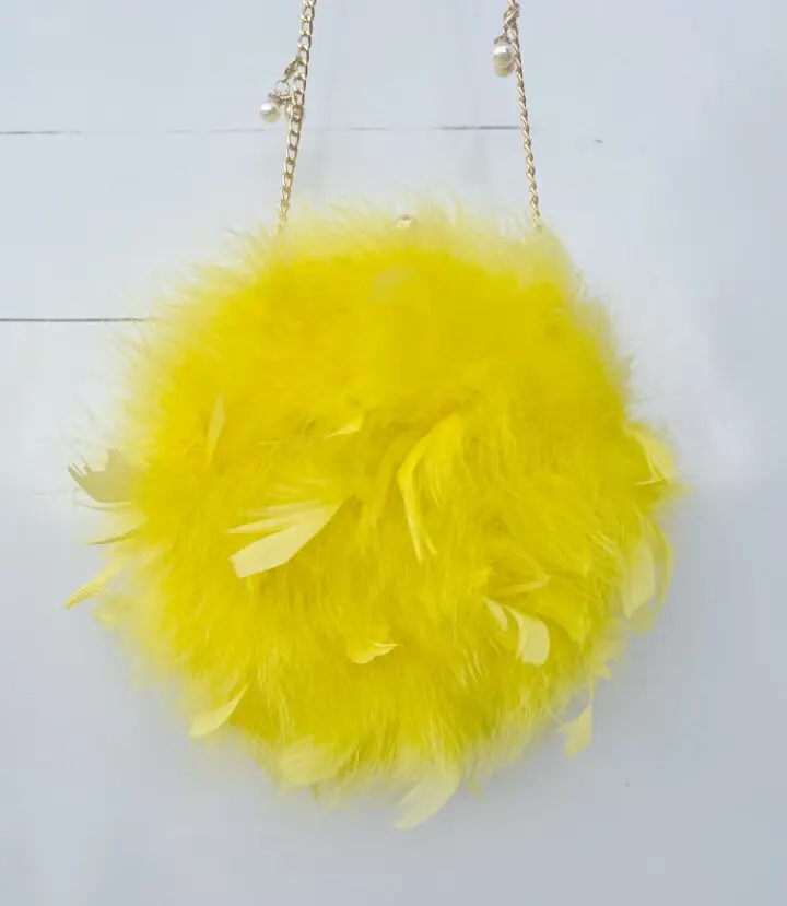 

Fashionable Real Ostrich Feather Fur Crossbody Bag Cute Single Shoulder Chain Bag for Women