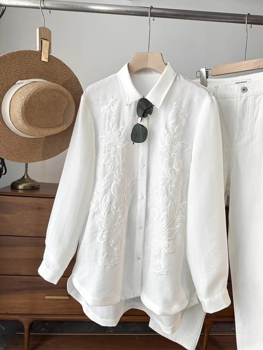   자수 장식 롱 스웨트 셔츠 캐주얼 루즈핏 헤비 자수 3D 레리프 심플하면서도 우아한 디자인