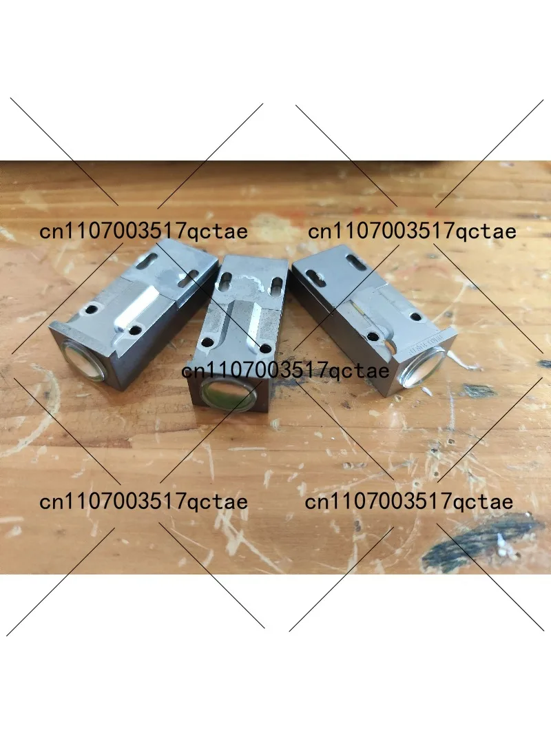 High Power Fiber Laser Focusing Mirror for Engraving Cutting 400W Optical Lens