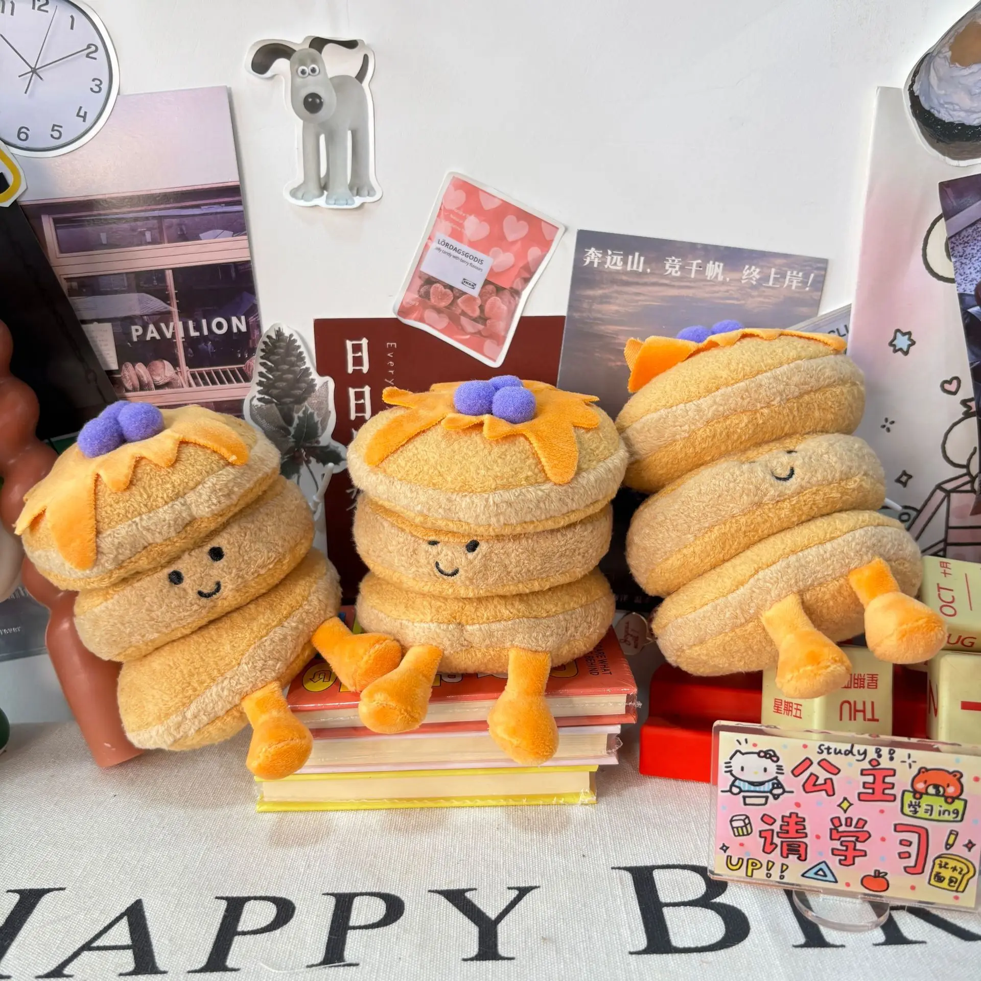 

12cm Cute Pancake Plush Toy Soft Stuffed Food Doll With Smiling Face Perfect For Kids Birthday Gift Home Decoration