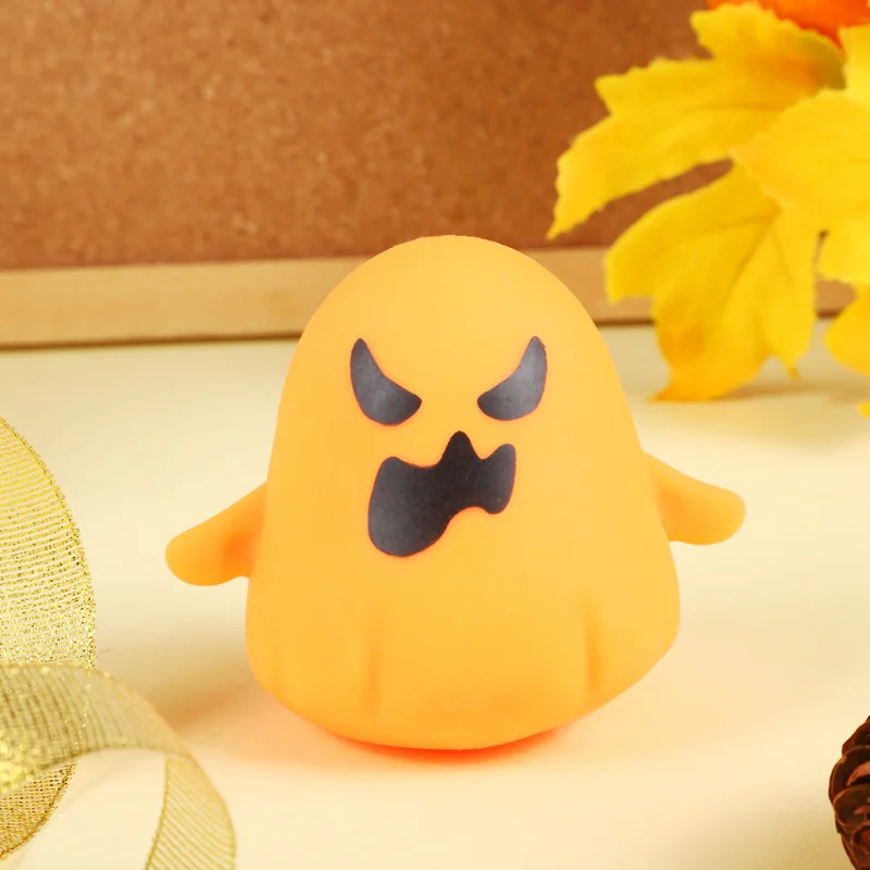 Zabawka antystresowa na Halloween Świecąca Dynia Czaszka Duch Piłka do Ściskania Horror Gadżety na Halloween dla Dzieci Dorosłych Prezent na Halloween 1 szt.
