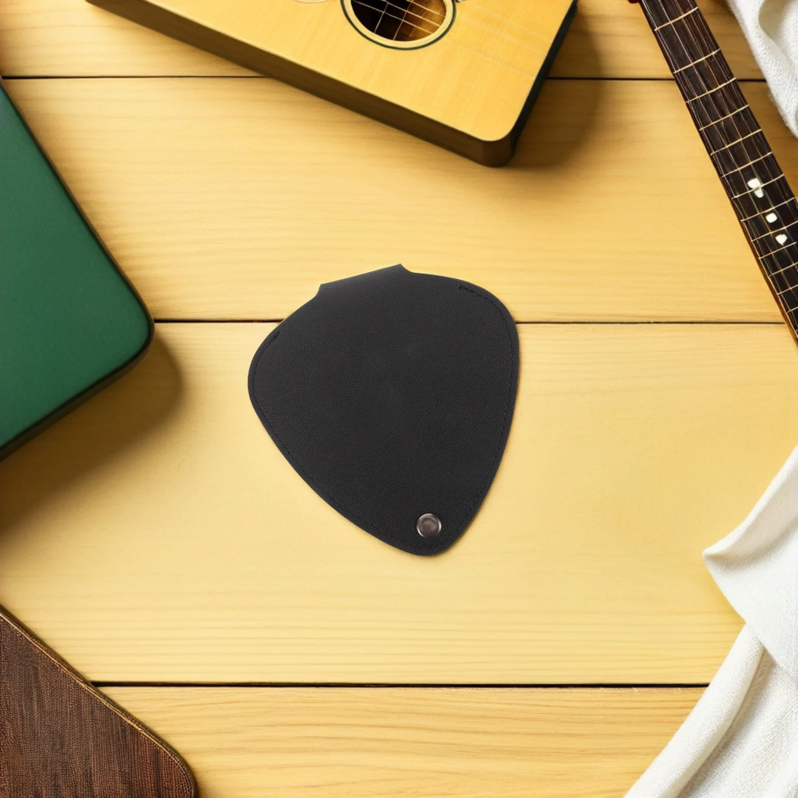 

Waterproof Guitar Pick Holder Case Bag Triangular Plectrum Storage Organizer for Acoustic Electric Musical Instrument Picks