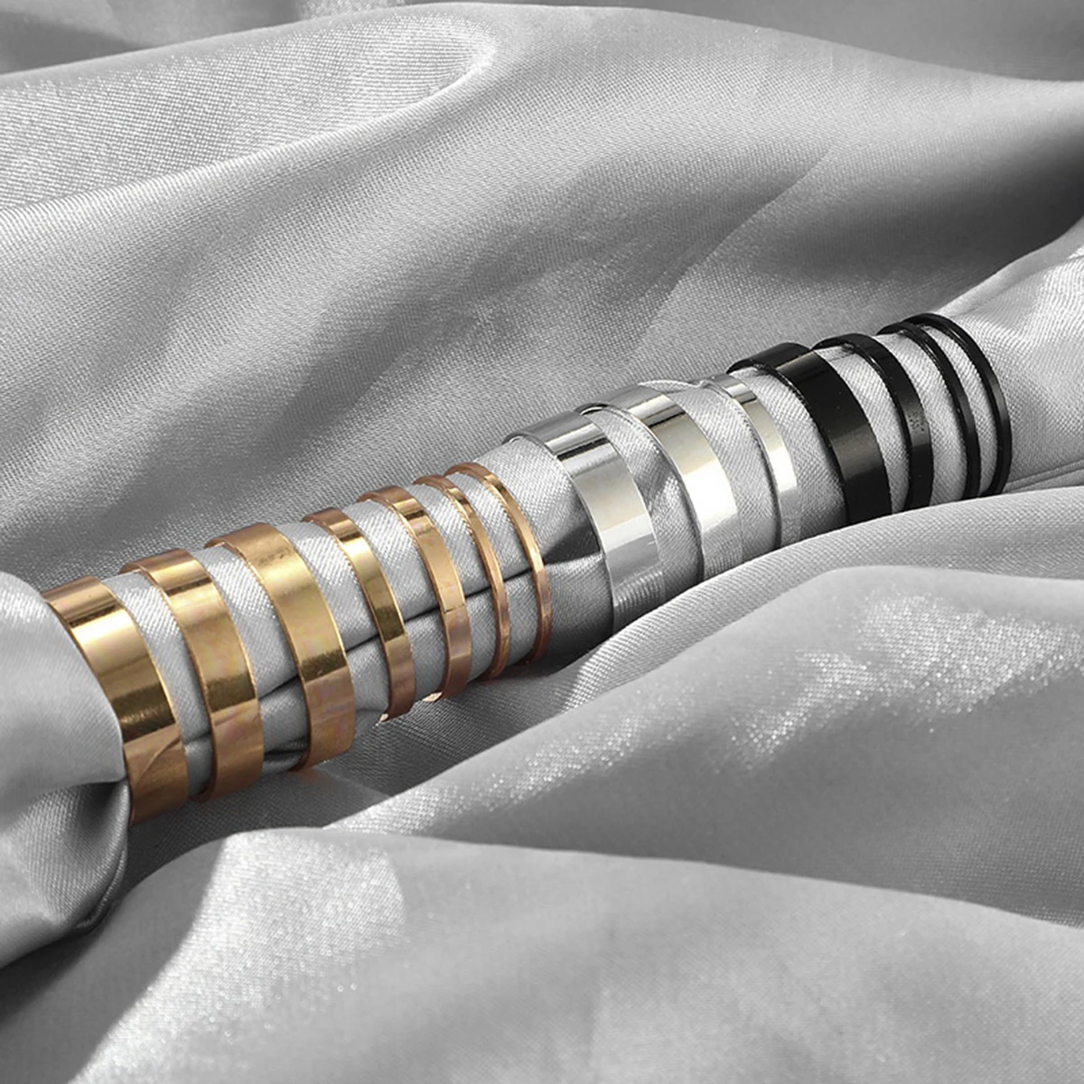 14 قطعة بسيطة للنساء والرجال مصنوعة من خليط معدني خفيف الوزن ومتين مجوهرات للحفلات والسفر حلقة معدنية للارتداء اليومي