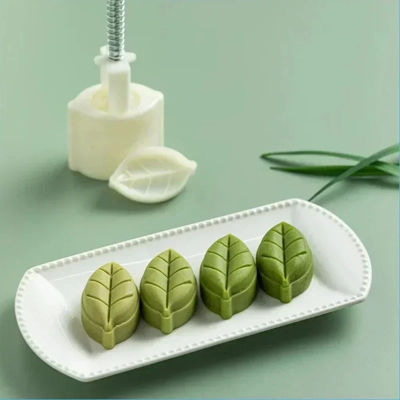 

30g Mooncake Mold Plastic Mooncake Mold Cookie Cutter with Leaf Stamp Hand Press Plunger Pastry Reusable Baking Decorating Tools