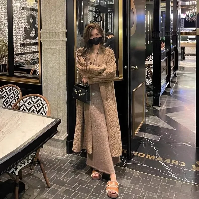 French Fashion Lazy Wind Hemp Pattern Cardigan Coat Women 2024 Winter New Versatile Plush Thickened One Piece Coat Solid Color