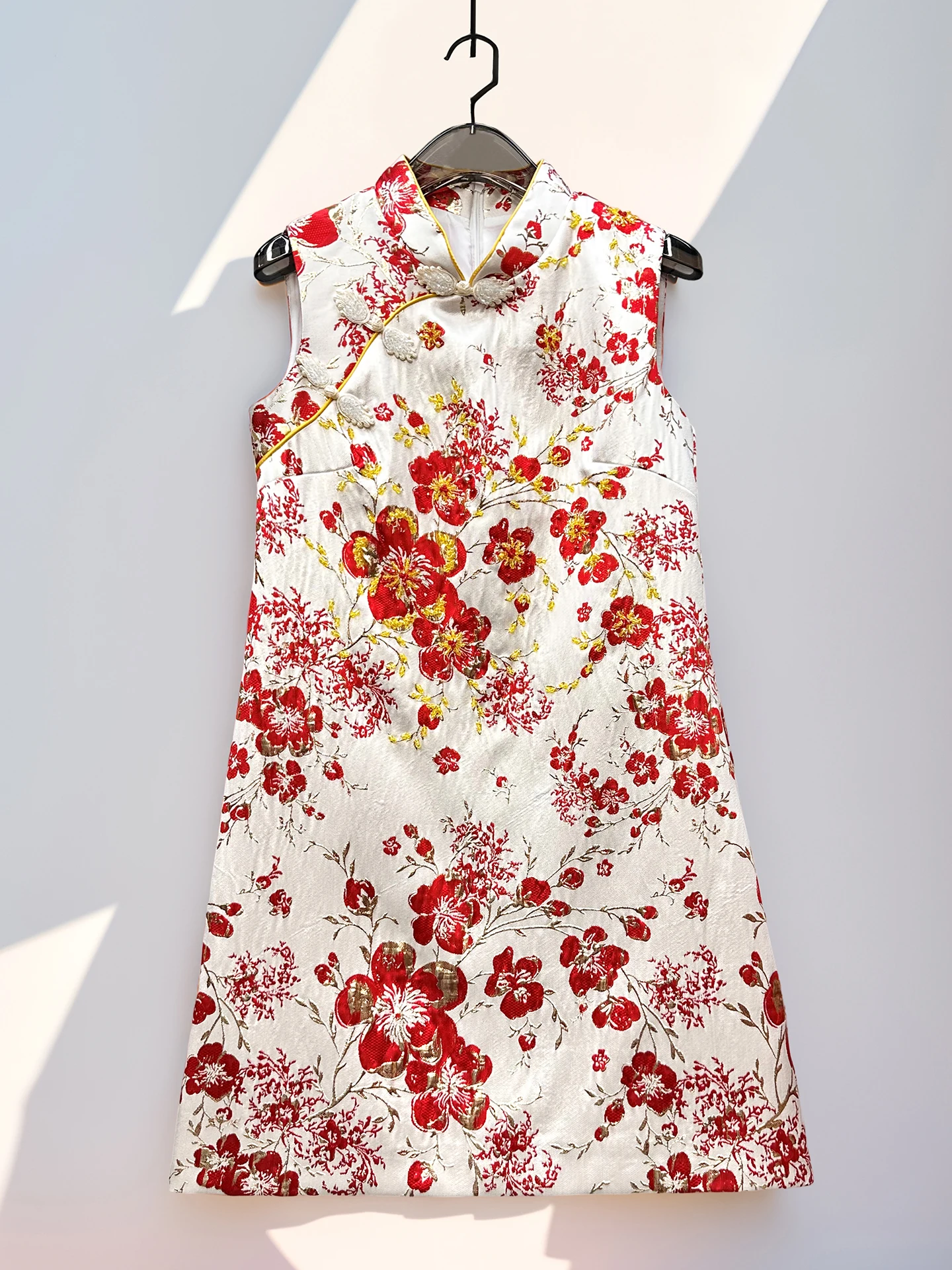 

Exquisite Summer New Handmade Embroidery Gold Foil Short Chinese Style Dress Breathable Cotton Polyester Blend Shor...