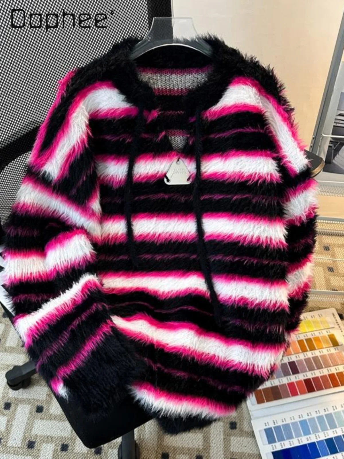 2025 가을 겨울 미국 레트로 스타일 남성 스트라이프 핑크 블랙 컬러 블록 루즈 캐주얼 데일리 니트 스웨터