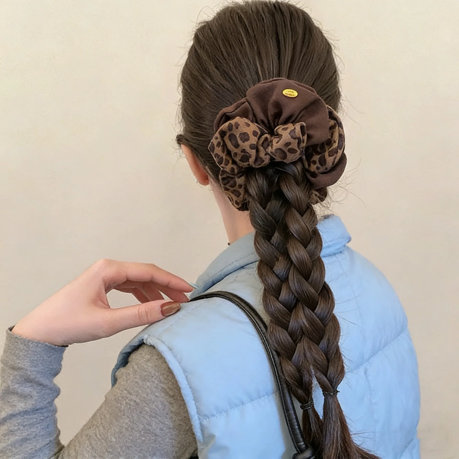1pc Korean Style Leopard Multi Color Scrunchie High Elastic Hair Tie for Women High Ponytail Bun Holder Chic Daily Wear