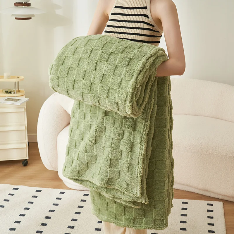 Winters Thickened Monolayer Taffu lamb Wool Green Blanket Plaid Simple Warm Flannel Blanket for Soft Sofa Blanket Bed cover