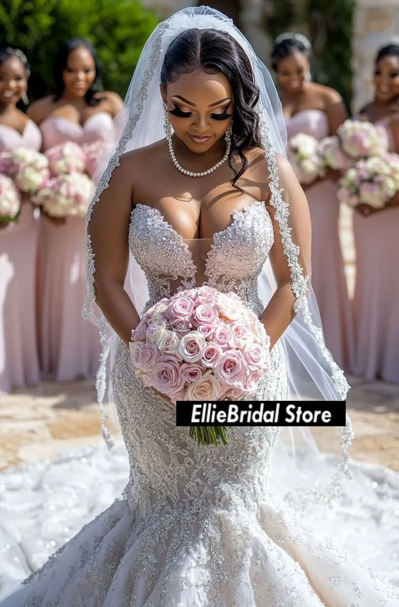 見事な恋人の結婚式のドレス高級レースビーズマーメイドブライダルドレスアフリカの女性ローブデマリーカスタマイズ