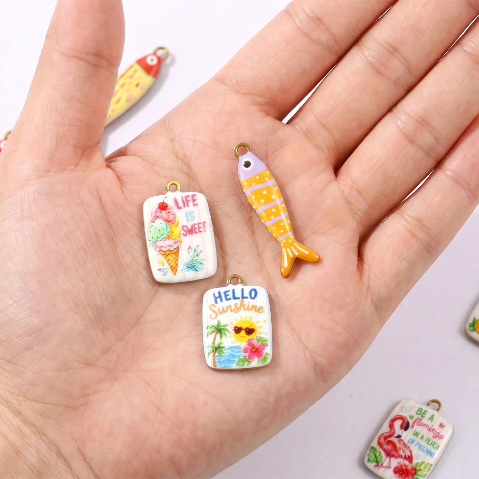 2pcs Multicolor Double-sided E - Resin Art Necklace review and price