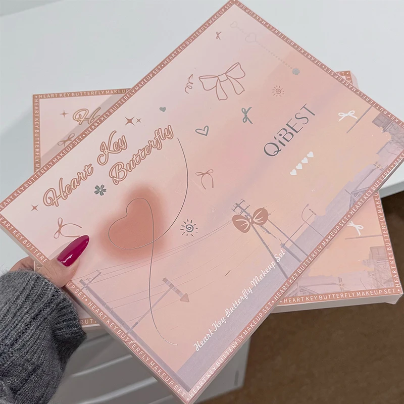 Coffret cadeau de maquillage avec nœud papillon, cœur limité, rouge à lèvres, poudre, Blush, fard à paupières, coffret cadeau de maquillage et collier, cadeaux pour femmes