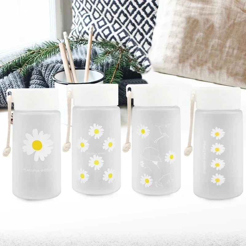 Little Daisy Water Bottles Transparent Plastic Water Cup with Rope Girl Kawaii Drink Bottle Summer Frosted Water Cup Juice Mug