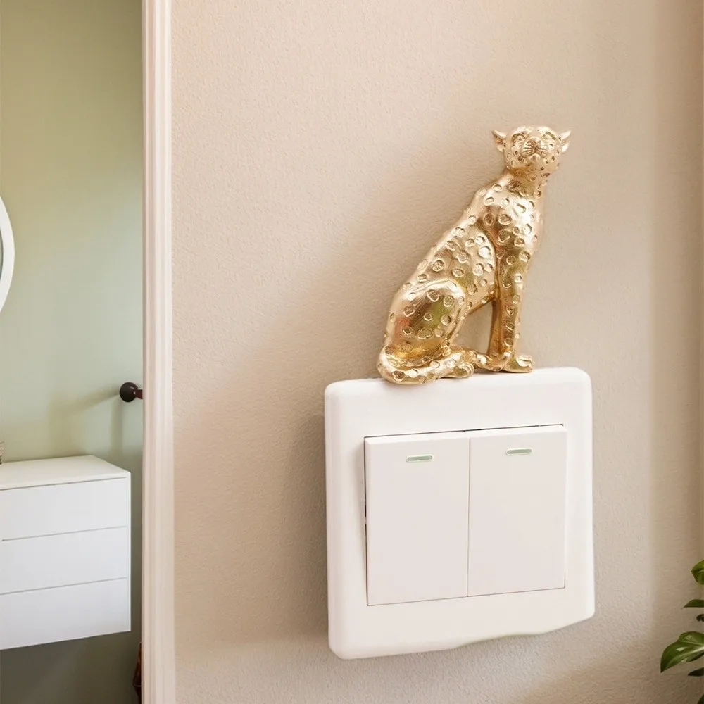 Self-Adhesive Light Switch Cover Detachable Leopard Design Resin Figurine Ornament Resin 3D Figurine Wall Sticker Decor