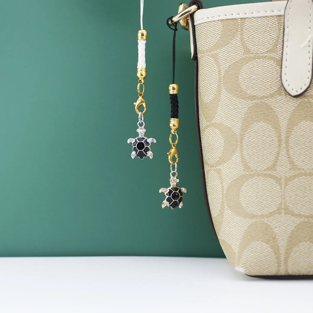 

Mobile phone lanyard decoration cute Beautiful Water Diamond Turtle keychain accessories pendant Women's bag hanging decoration