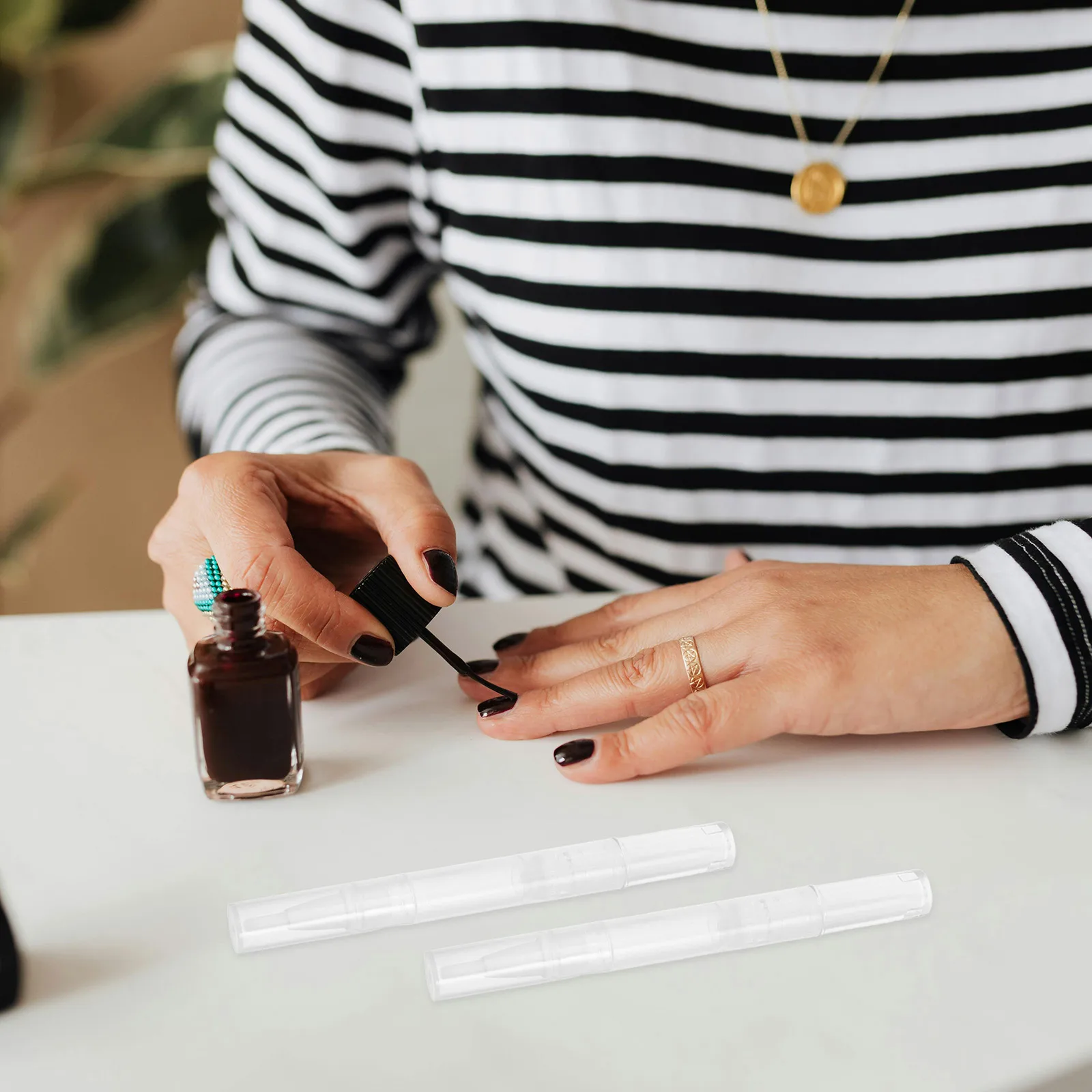 Bolígrafos de aceite transparentes para el cuidado de las uñas, tubos giratorios rellenables de 5Ml para aceite de cutícula, aplicadores de tratamiento de uñas, 10 Uds.