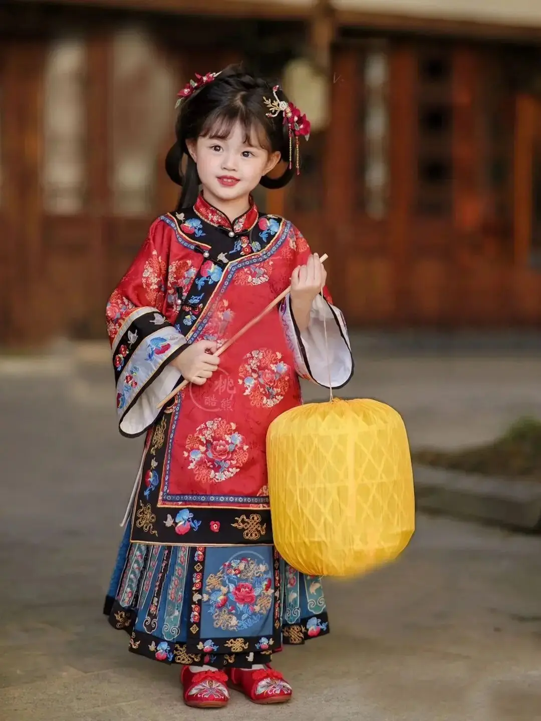 

Children Girls Qing Han women Original Hanfu Skirt horse face skirt embroidery Qing Dynasty Mamianqun Chinese Dress