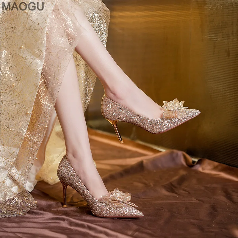 

Золотые блестящие туфли-лодочки на шпильке с острым носком, элегантные свадебные туфли с кристаллами и бантом, модельные туфли, обувь для выпускного вечера, сандалии, размер 34
