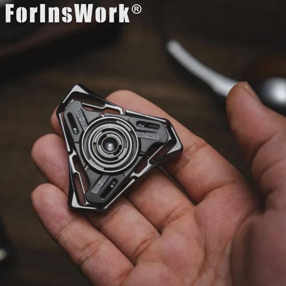 

Hades Three-Leaf Side Open Armor Fidget Spinner Metal EDC Hand Spinner Stress Relief Toy