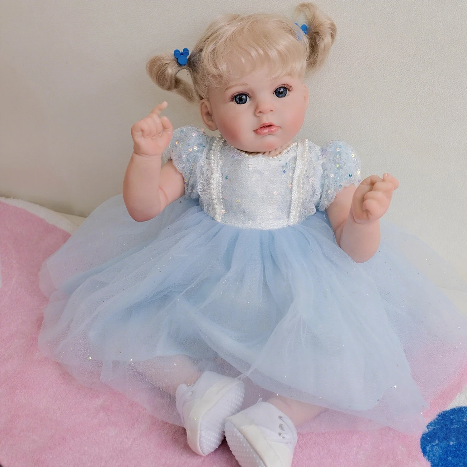 Corpo de pano macio de 20 polegadas, princesa reborn fofa realista, vestindo vestido azul, boneca de brinquedo de banho infantil, presente de aniversário, h, 1 peça
