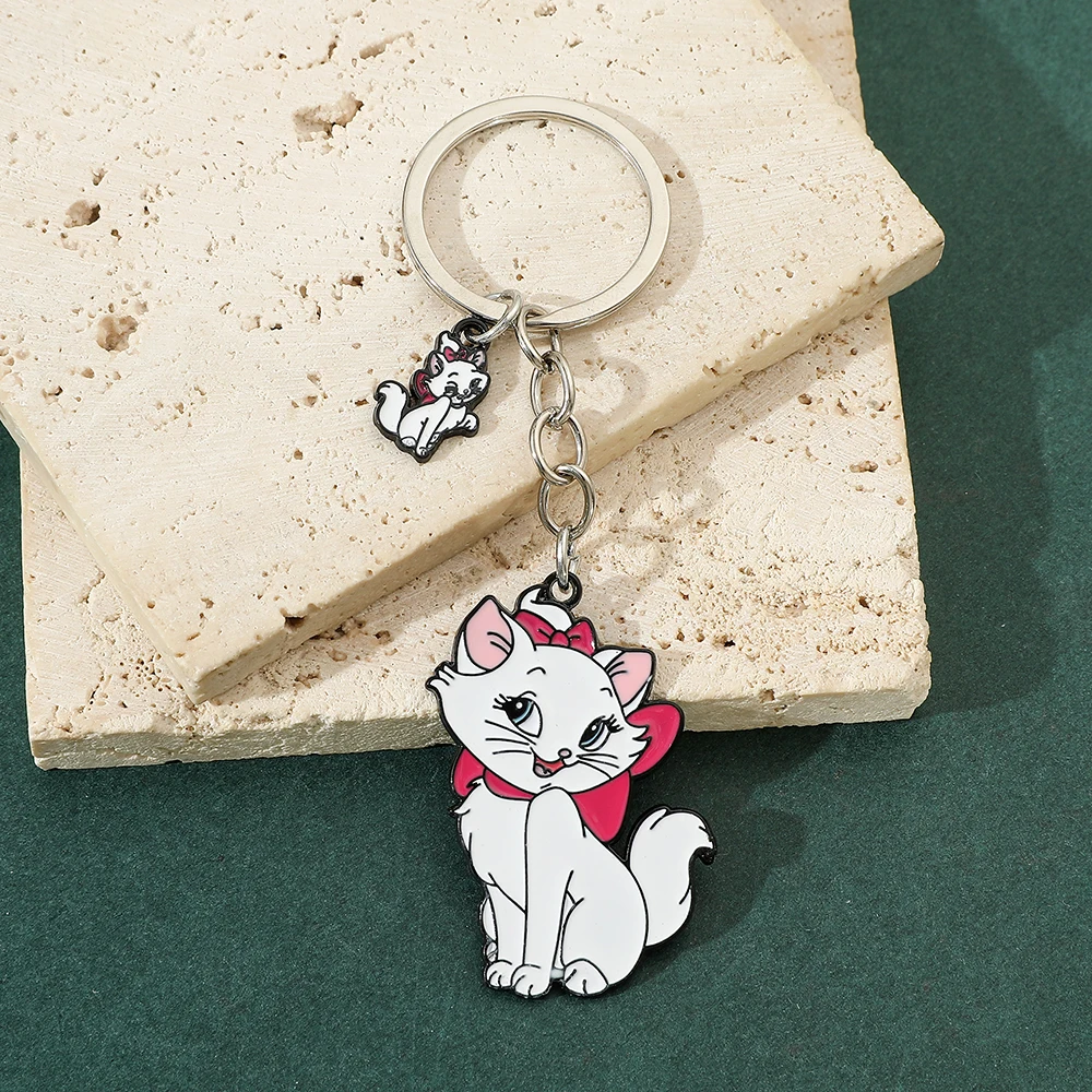 1pc Cartoon Cute Disney Anime Elegant The AristoCats Fashion Exquisite Decorative Keychain