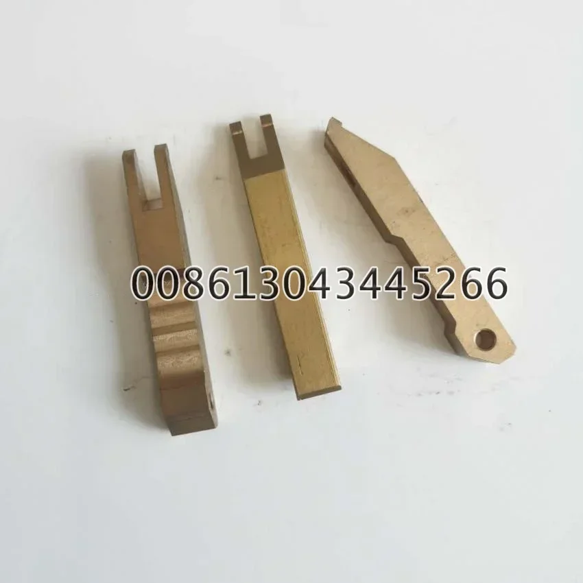 

Best Quality 1 Piece Automatic Version Copper Fork For Manroland 200 300 700 Machine Spare Parts