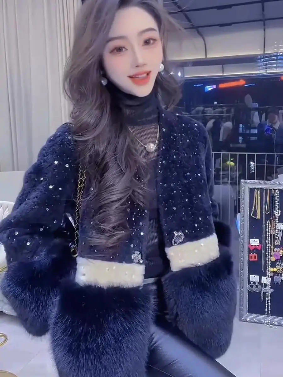 Jaqueta Feminina Casual Versátil e Elegante 2024 Outono Inverno Nova com Detalhes em Couro Design Elegante e Efeito Emagrecedor